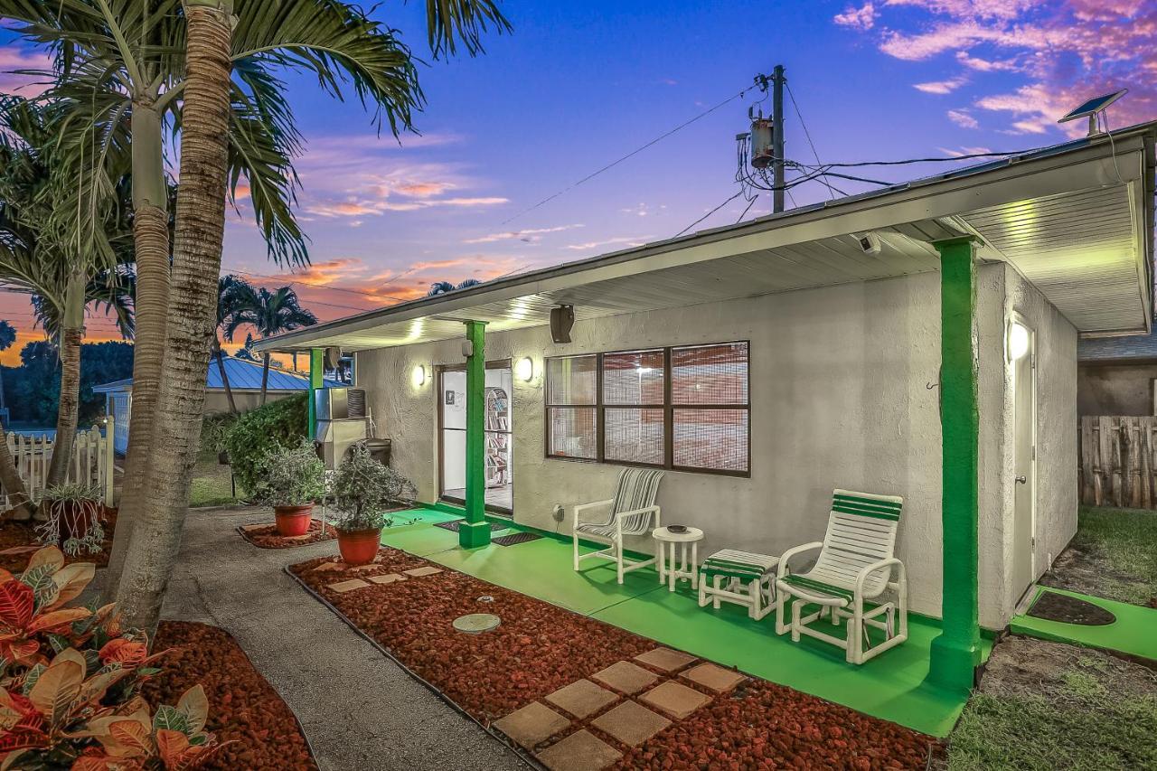 Tucked Away In The Sand Indialantic Exterior foto